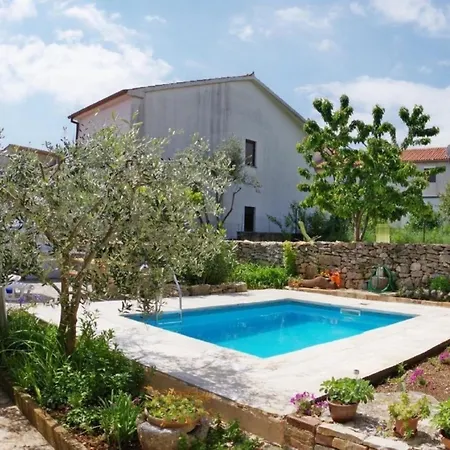 Mit Private Swimingpool *